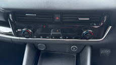 Nissan Qashqai 1.3 DiG-T MH 158 N-Connecta 5dr Xtronic Petrol Hatchback